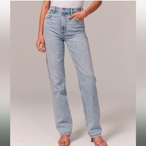 ABERCROMBIE Ultra High Rise 90s Straight Jean